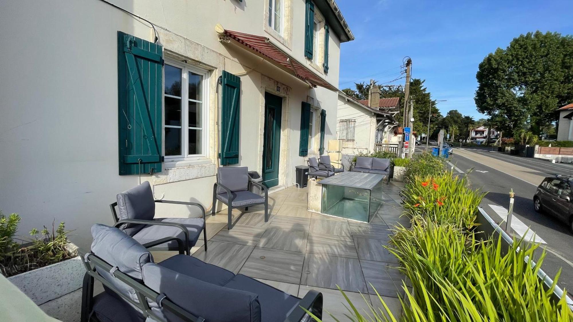 Le Doolies - Holiday Inn Biarriz Exterior foto